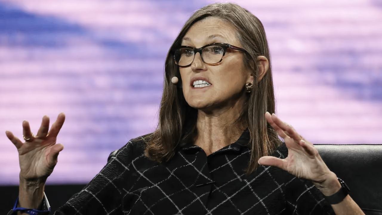 Cathie Wood'un Ark Invest'i, 1.3 Milyar Dolarlık Girişim Fonunu Securitize ile Ethereum'a Taşıdı